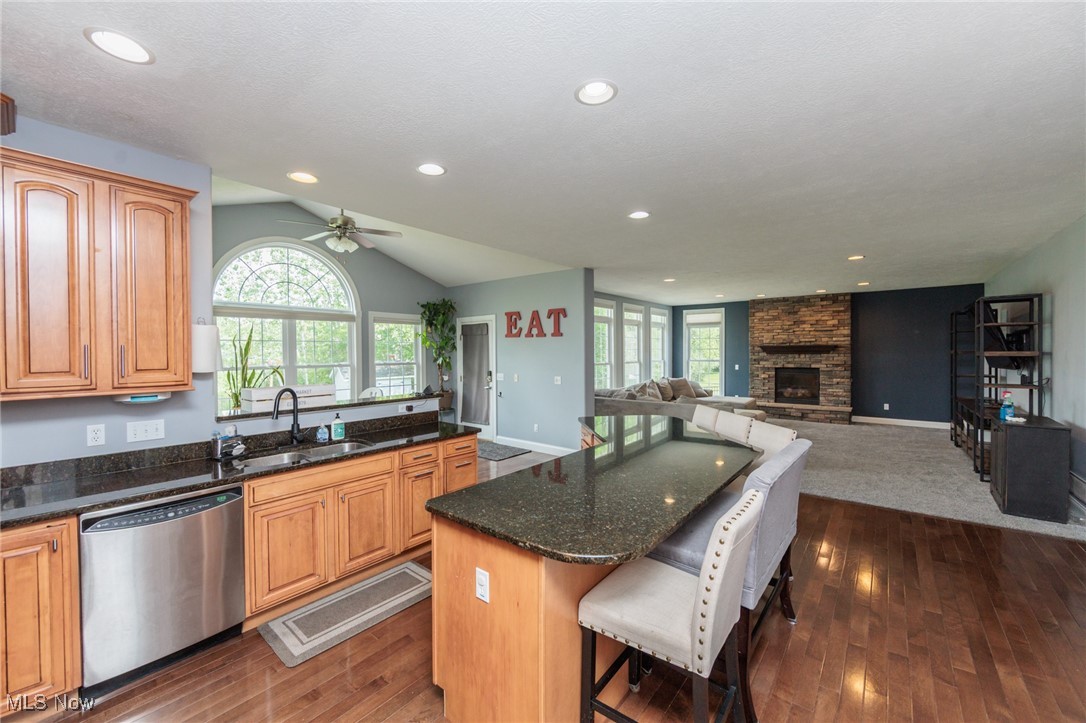 3195 Napa Boulevard, Avon, Ohio image 19
