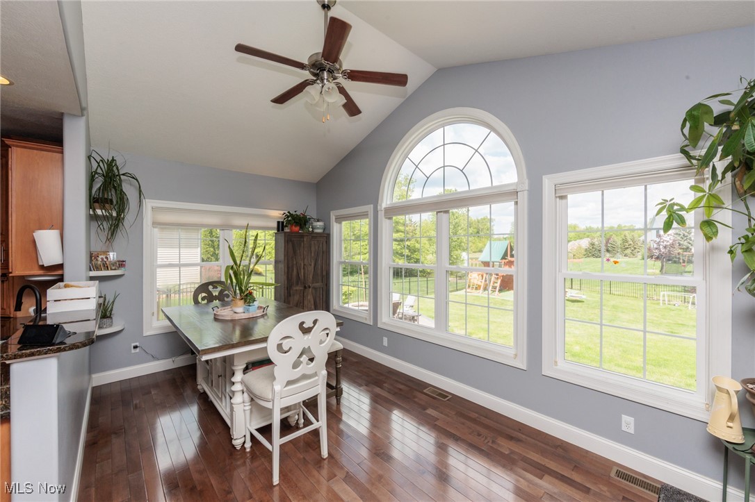 3195 Napa Boulevard, Avon, Ohio image 20