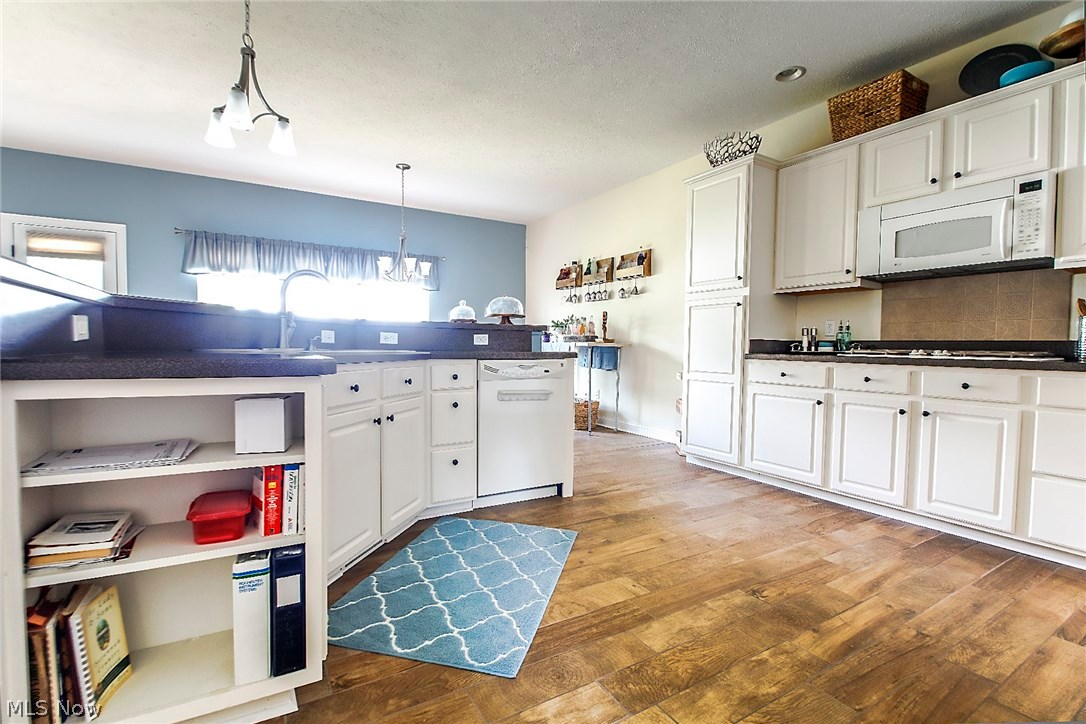 Barnsley Way/Macintosh Farms P - Residential