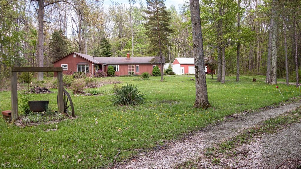 Photo of 21193 Gore Orphanage Road, Wellington, OH 44090 (MLS # 5205047)