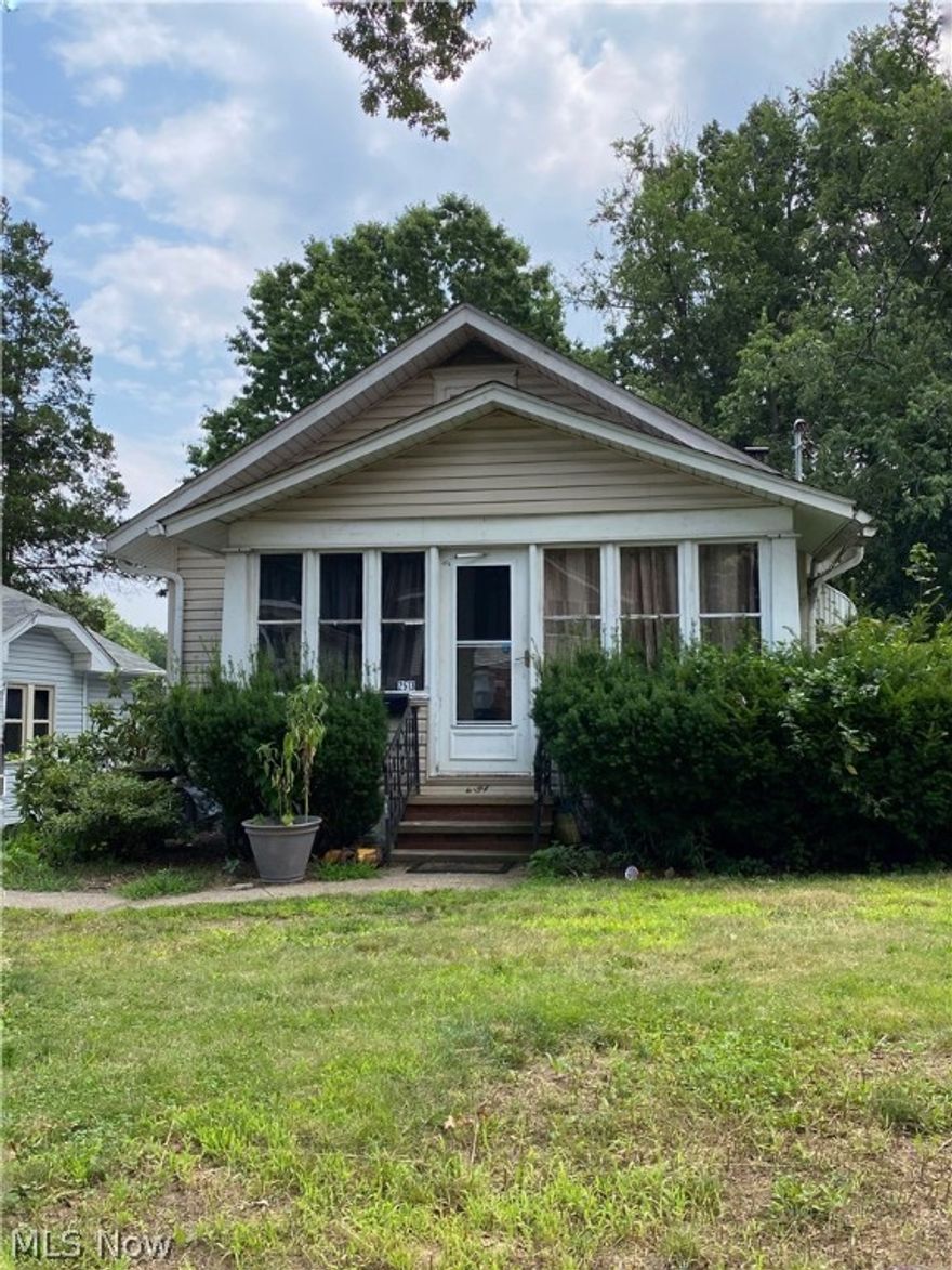 This 7 house investment package is perfect for all investors! Build your investment portfolio all over Akron with these houses. The package includes 2513 Christensen Ave, 650 Reed Ave, 2167 East Ave, 789 Upson St, 694 Virginia Ave, 213 Hermann St, and 955 N. Firestone Blvd. All 7 properties are tenant occupied. These houses are only being sold as a package- the seller will not separate them.
