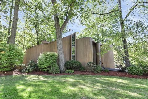 31105 Roxbury Park Drive, Bay Village, OH 44140 - #: 5164423