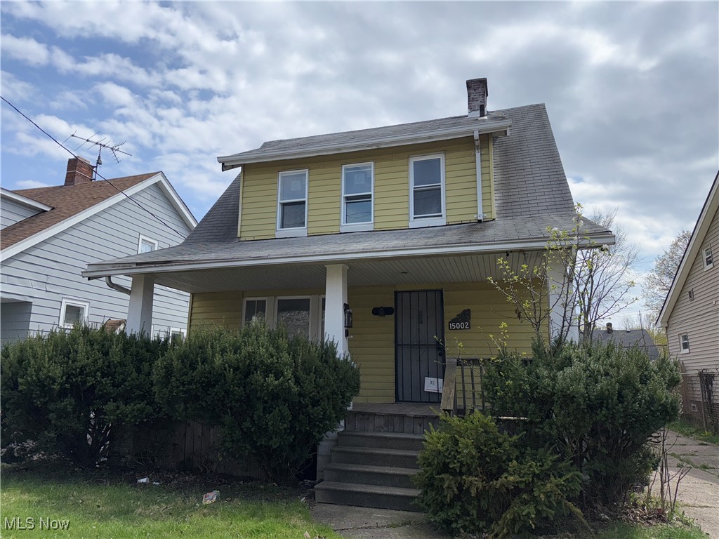 This vacant 3-bedroom, 1-bath single-family home offers approximately 1,082 sq ft of living space and strong cash flow potential. With an estimated market rent of $1,361 per month, this property presents an excellent opportunity for investors to generate income from day one.
The home features central air conditioning, an unfinished basement, and a fireplace. One bedroom and one full bathroom are located on the main level, offering accessibility and functional living space. A front-facing 1-car garage provides convenient off-street parking.
Whether you're expanding your Cleveland rental portfolio or entering the market with a well-positioned asset, this property offers long-term value and reliable investment potential.