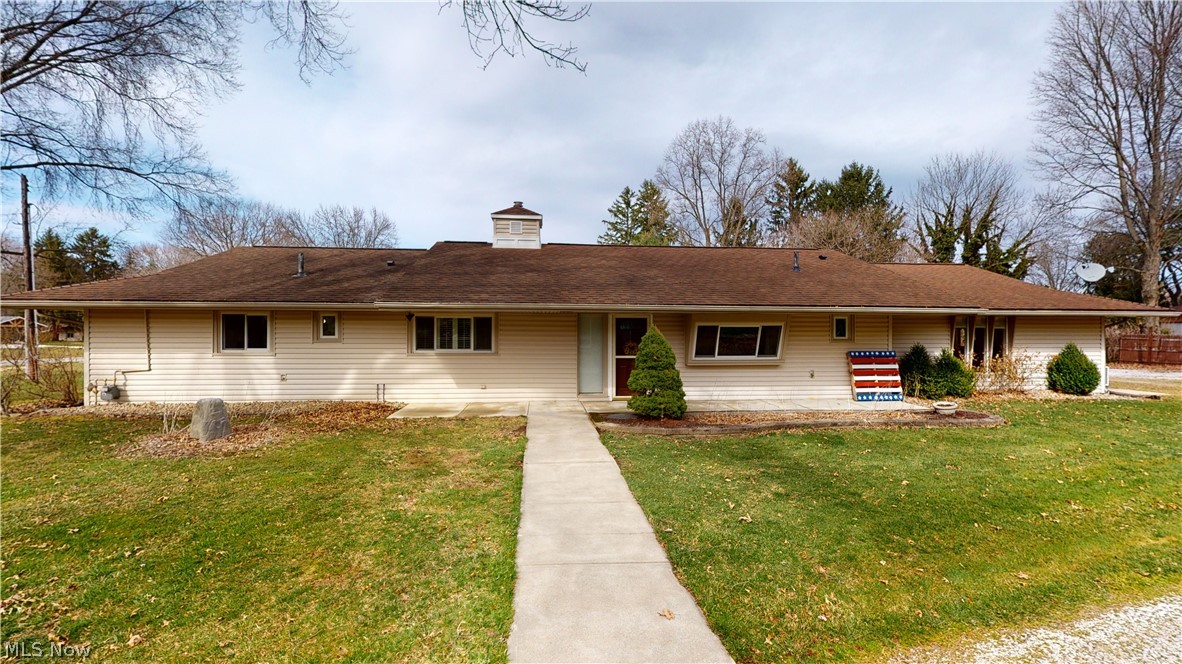 Ranch with no steps on Three Quarter acre lot. Quiet setting. Spacious open floor plan. 23 x 23 vaulted master bedroom addition with fireplace, walk-in closet, glamour bath with jacuzzi. All three baths have been updated. Vinyl siding and gutter guards in 2003. Newer vinyl windows 2000. . Well 2003. Tankless H2O in 2003. Newer Furnace & Central air in 2018. Separate 23 X 22 , heated & cooled Media Rm./ Home Office with double doors to outside covered patio and pull down stairs for additional storage with mini elevator for boxes. Newer attached 23 x 23 oversized garage with plenty of extra storage.