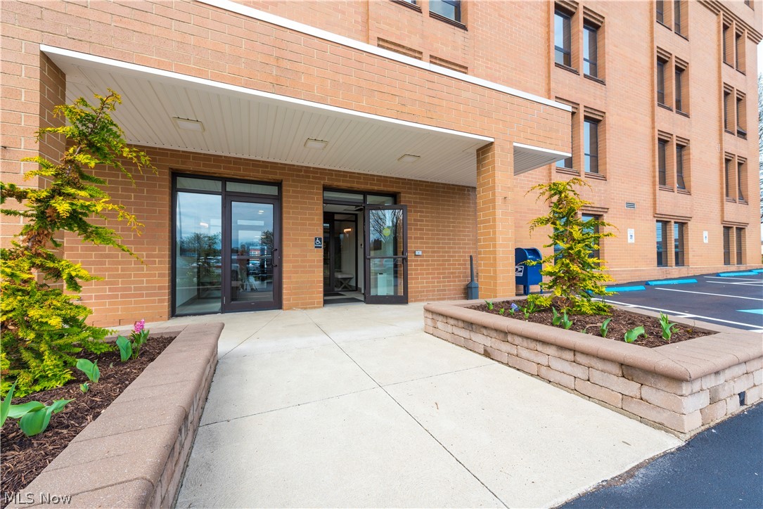 Professional Arts Condo - Commercial Sale