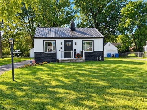 Homes For Sale - 165 Mansell Drive<br/> Youngstown, OH 44505