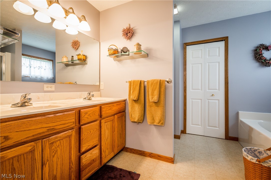 Village/Hartville - Residential