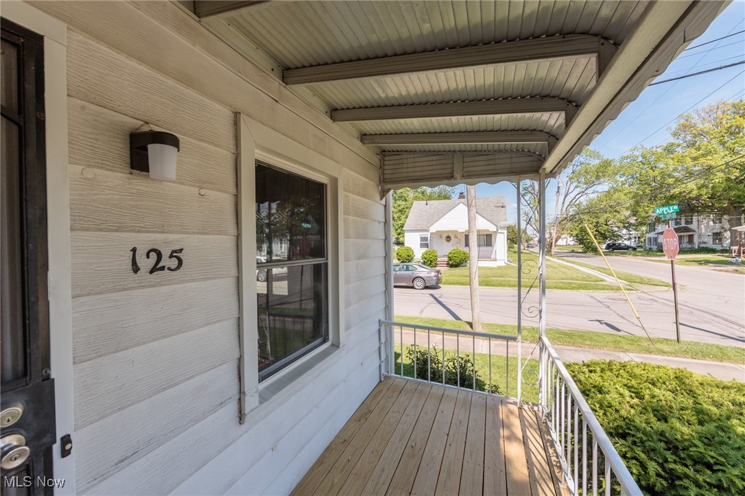 125 E 30th Street, Lorain, Ohio image 6