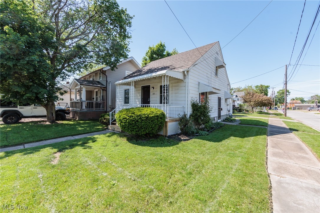125 E 30th Street, Lorain, Ohio image 2