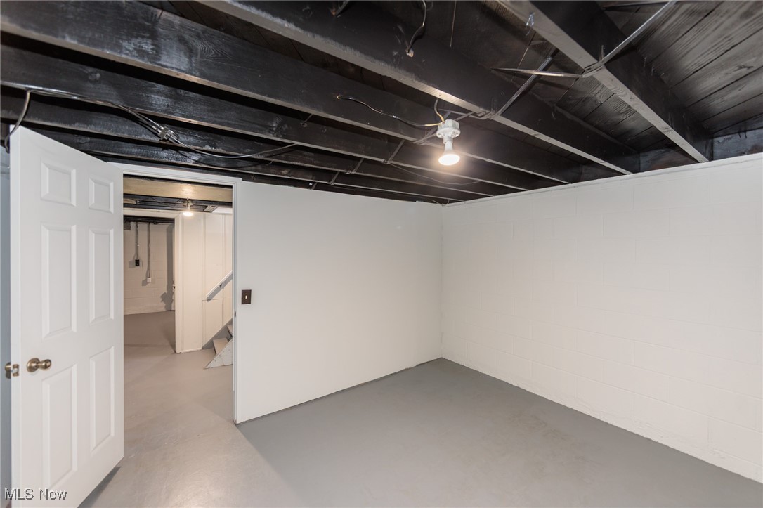125 E 30th Street, Lorain, Ohio image 36