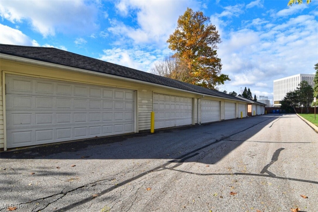 Georgetown of Lyndhurst - Residential