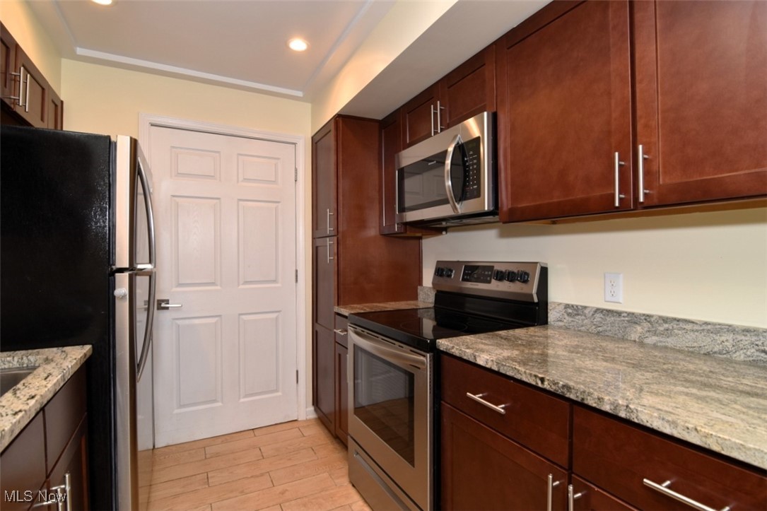 Georgetown of Lyndhurst - Residential