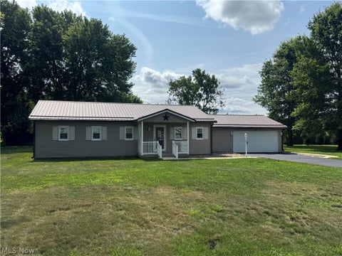 Homes For Sale - 6220 Southview Drive<br/> Nashport, OH 43830