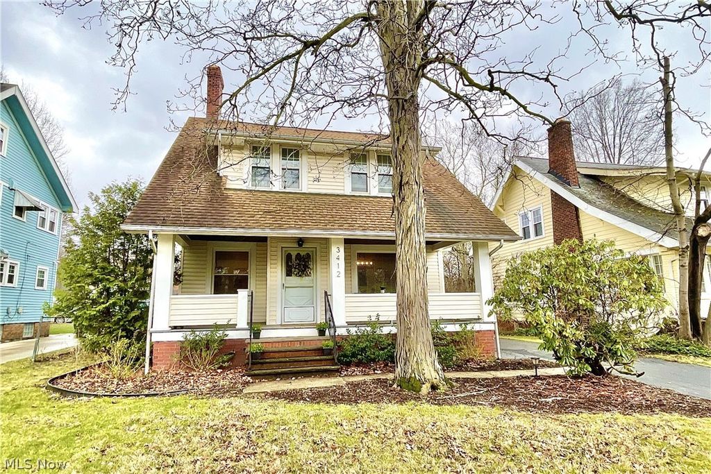Photo of 3412 Euclid Heights Boulevard, Cleveland Heights, OH 44118 (MLS # 5192610)