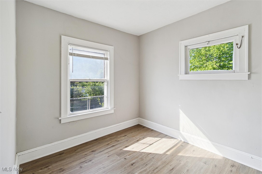 W E Amblers - Residential Lease