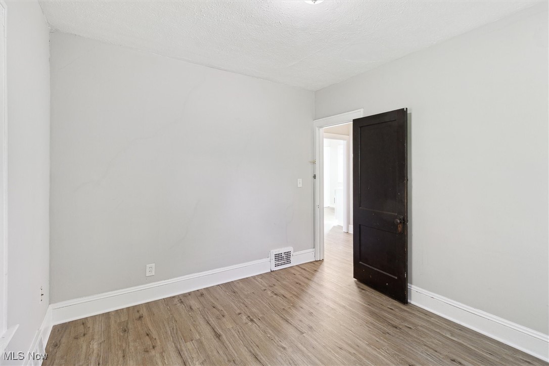 W E Amblers - Residential Lease