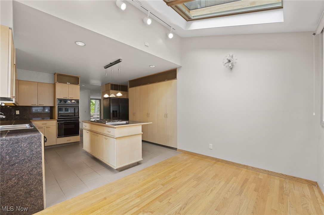 White Oaks 05 - Residential