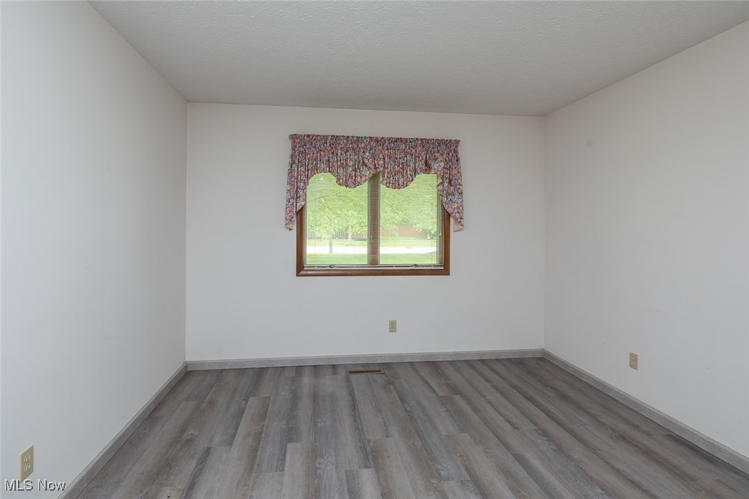 11404 Co Moor Boulevard, Strongsville, Ohio image 11