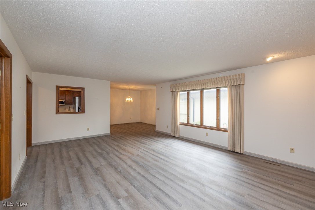 11404 Co Moor Boulevard, Strongsville, Ohio image 16