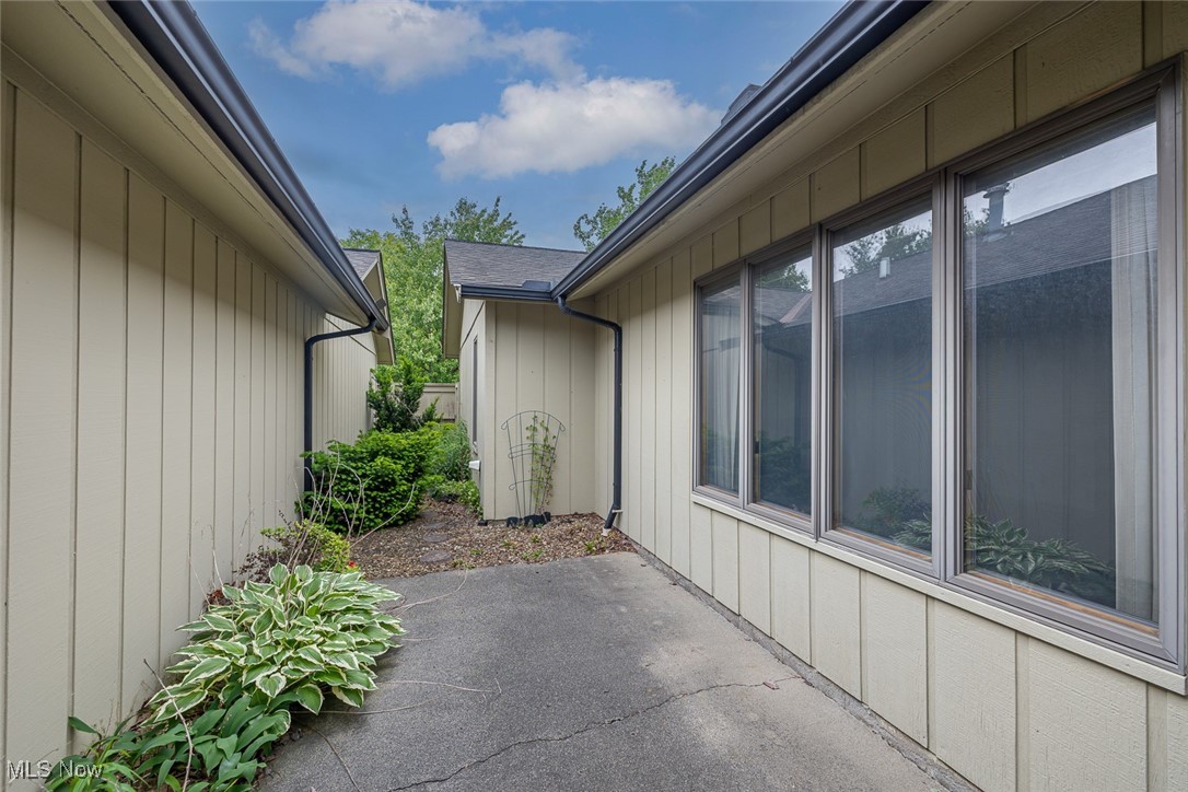 11404 Co Moor Boulevard, Strongsville, Ohio image 18