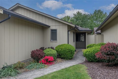 11404 Co Moor Boulevard, Strongsville, OH 44149 - #: 5124696