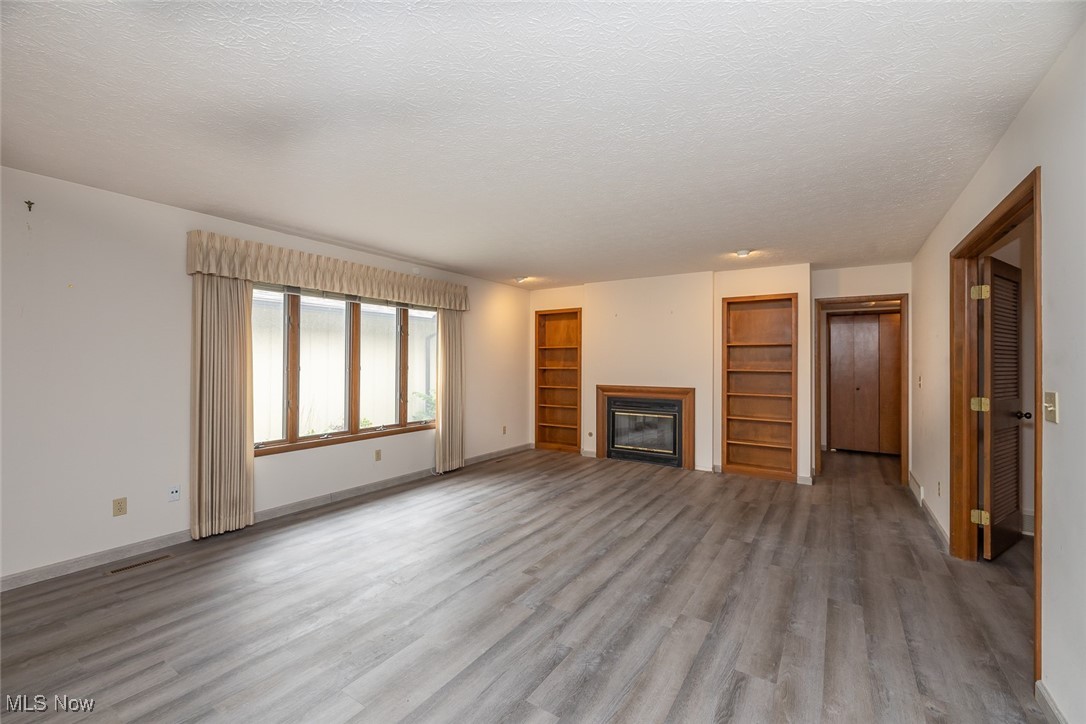 11404 Co Moor Boulevard, Strongsville, Ohio image 2
