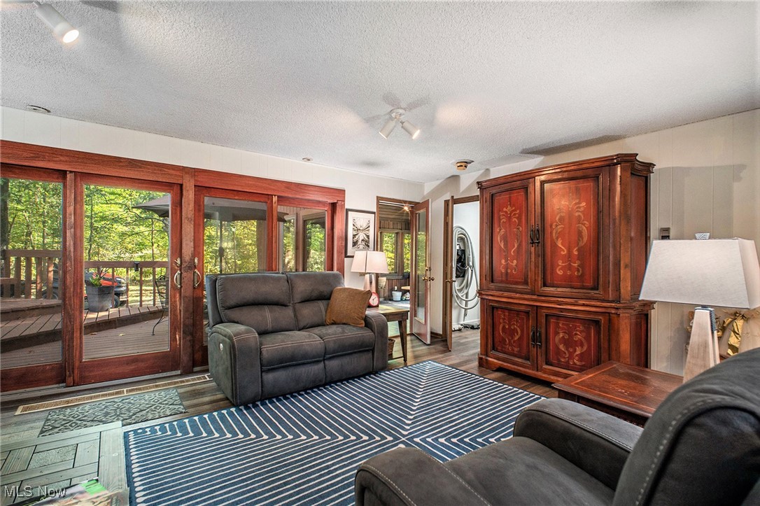 Medina - Residential