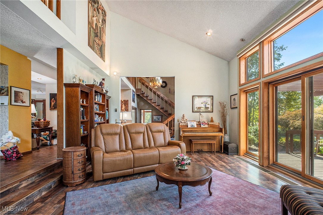 Medina - Residential