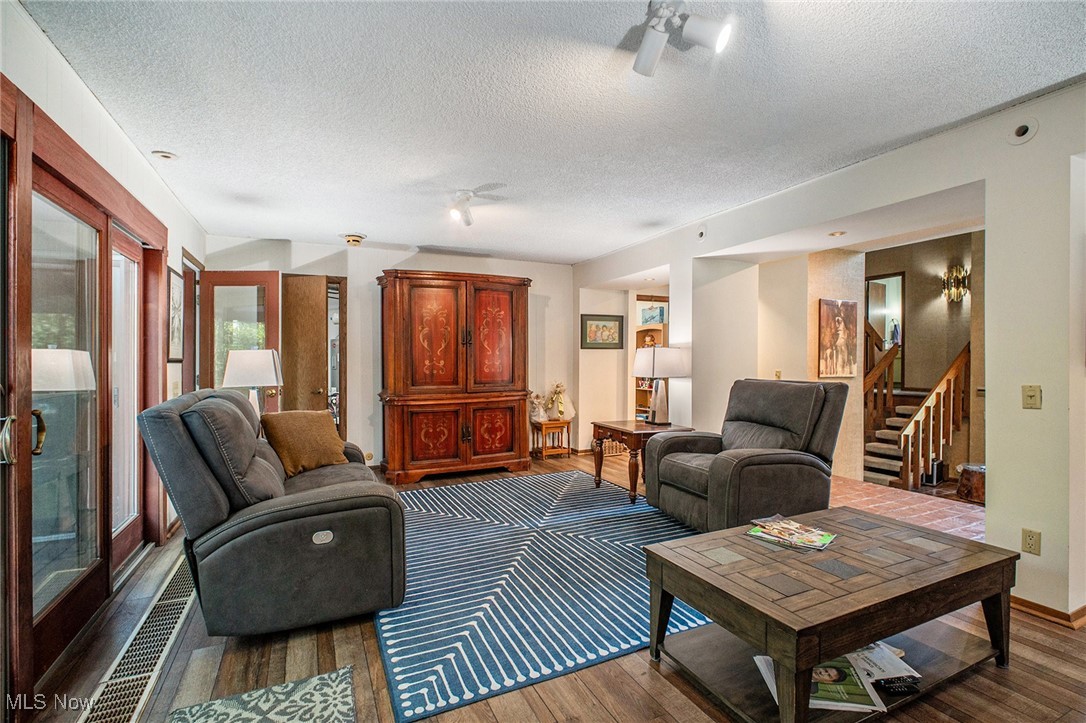 Medina - Residential