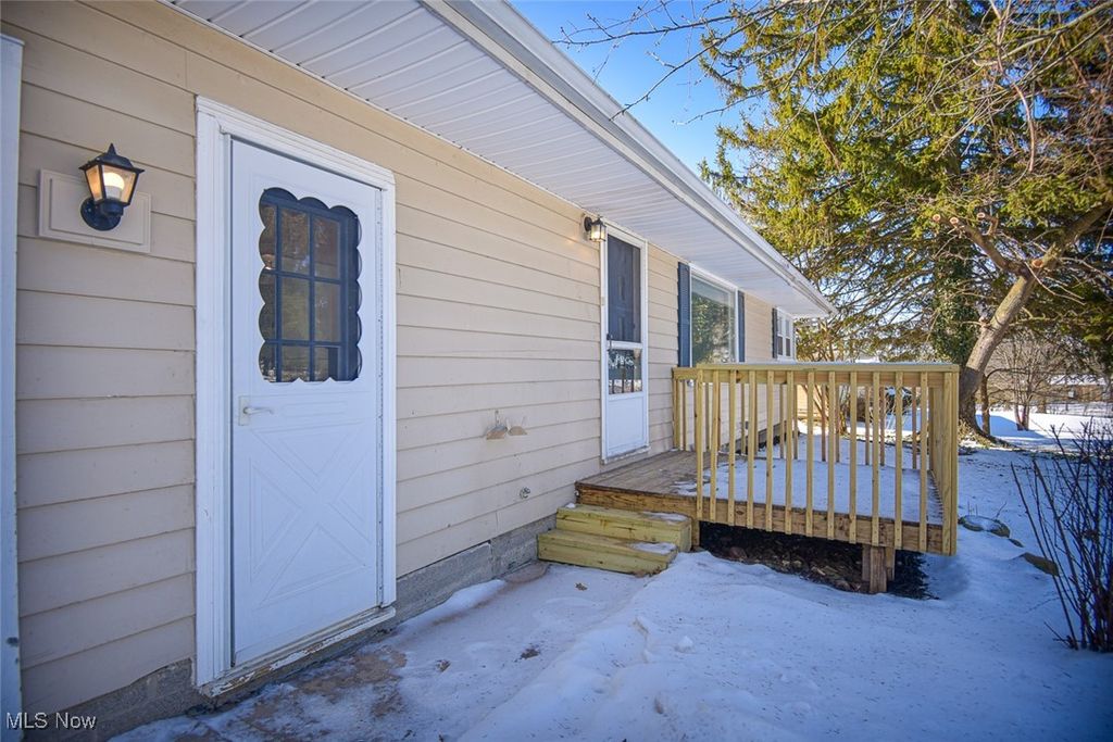 Photo of 1283 Manitoulin Pike, Brunswick, OH 44212 (MLS # 5182902)