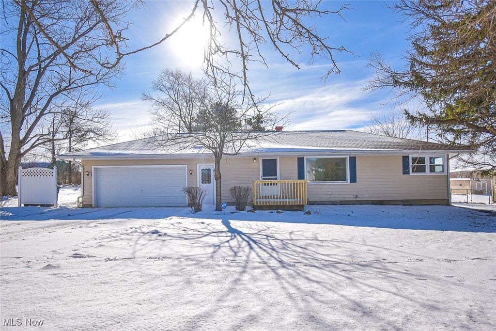 Photo of 1283 Manitoulin Pike, Brunswick, OH 44212 (MLS # 5182902)