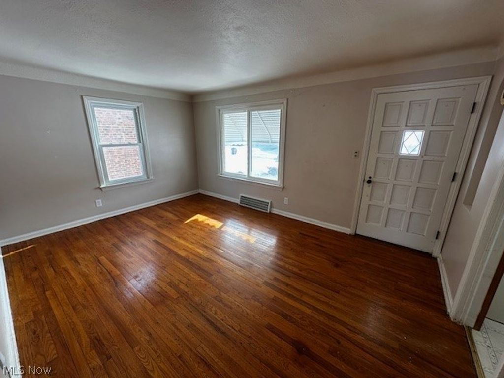 Photo of 2910 Fortune Avenue, Parma, OH 44134 (MLS # 5184862)