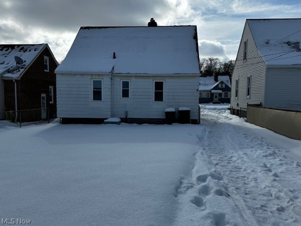 Photo of 2910 Fortune Avenue, Parma, OH 44134 (MLS # 5184862)