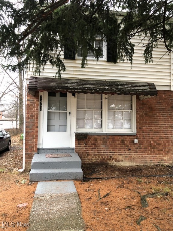 Calling all investors!! Take a look at this beautiful house in the heart of Euclid!! This property boasts three bedrooms, one bathroom, a host of fetching features, and a reliable tenant paying $1,050 on a month-to-month lease! Snatch it up today!!