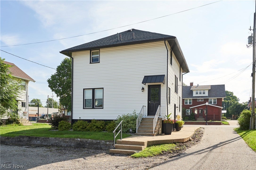 611 N Main Street