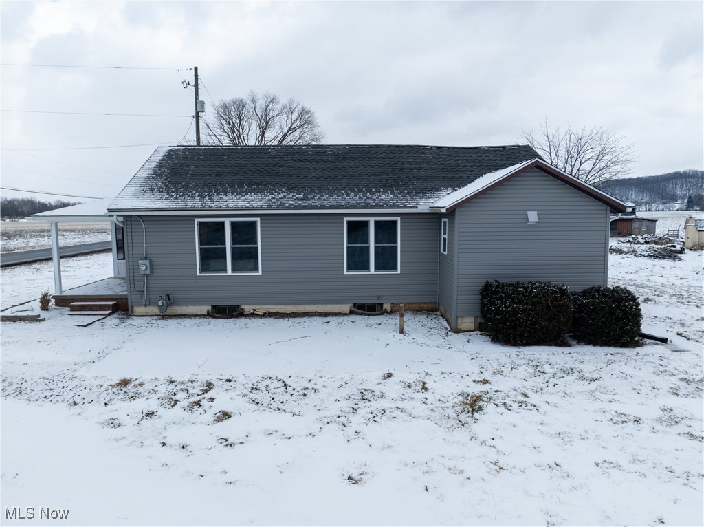 7469 Wolfes Crossing Road, Gnadenhutten, Ohio image 4