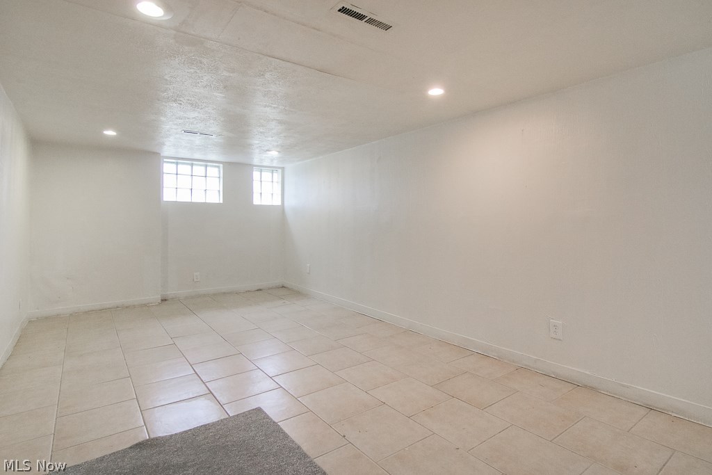 Lorain Villas Allotment - Residential