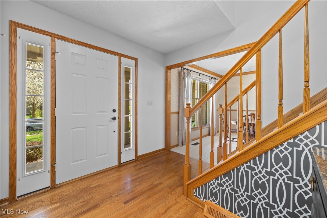 1071 Marilyn Way, Medina, Ohio image 11