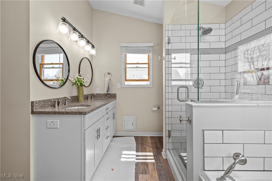 1071 Marilyn Way, Medina, Ohio image 24