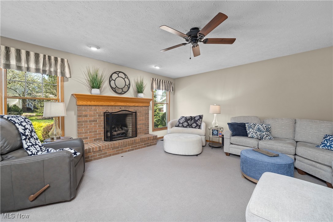 1071 Marilyn Way, Medina, Ohio image 6