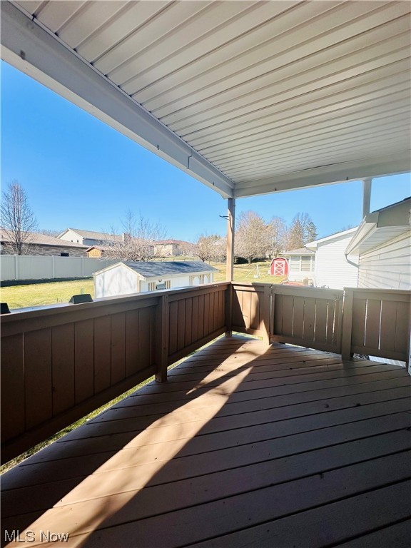 Merlos Golden Park - Residential