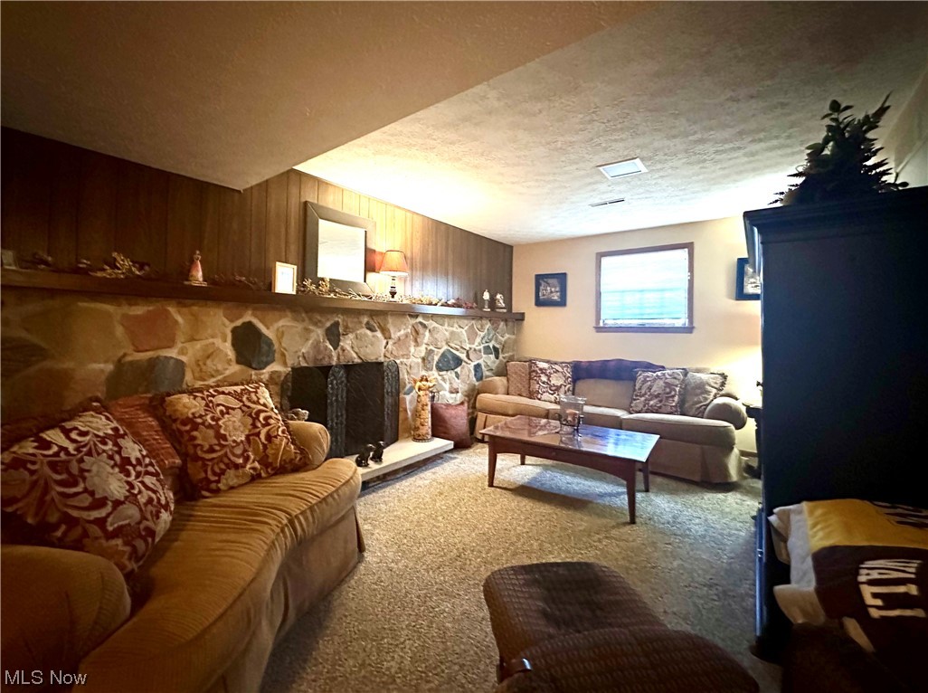 Merlos Golden Park - Residential