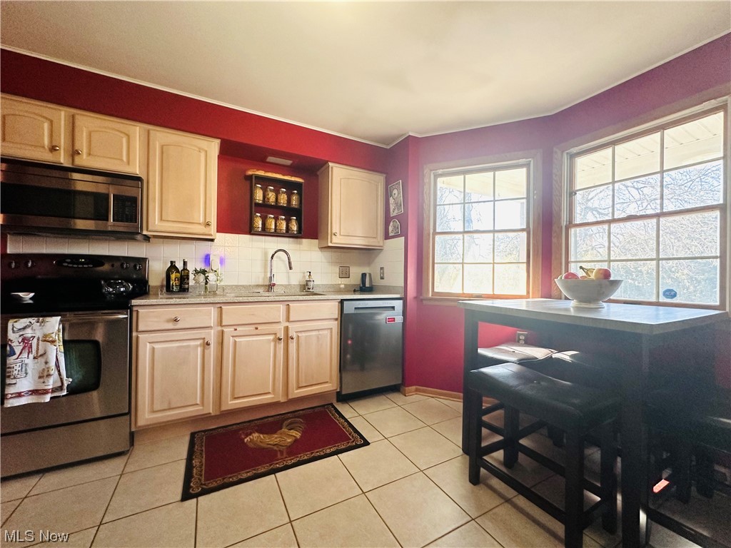 Merlos Golden Park - Residential