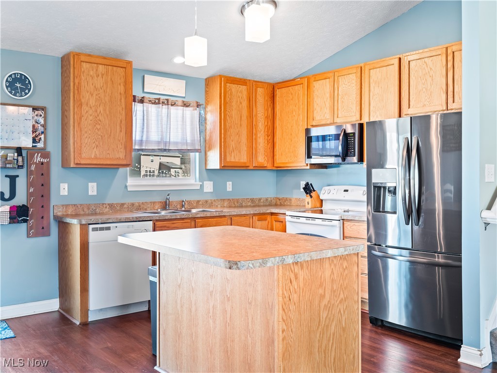 6581 Majestic Drive, North Ridgeville, Ohio image 14