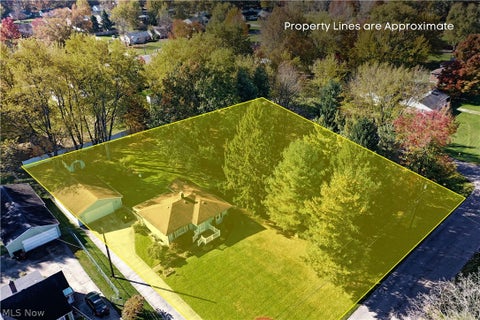 Tiny photo for 275 Glendola Avenue NW, Warren, OH 44483 (MLS # 5256949)
