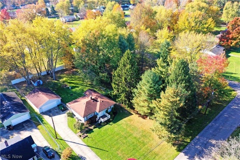 Tiny photo for 275 Glendola Avenue NW, Warren, OH 44483 (MLS # 5256949)