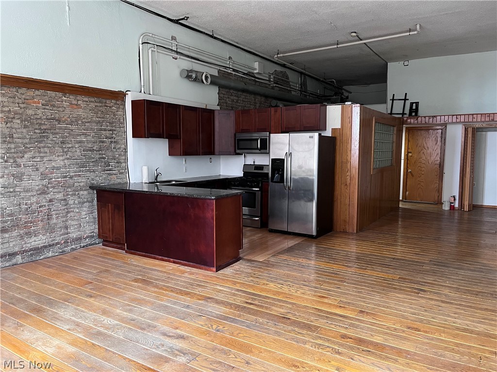 City/Cleveland - Residential Lease