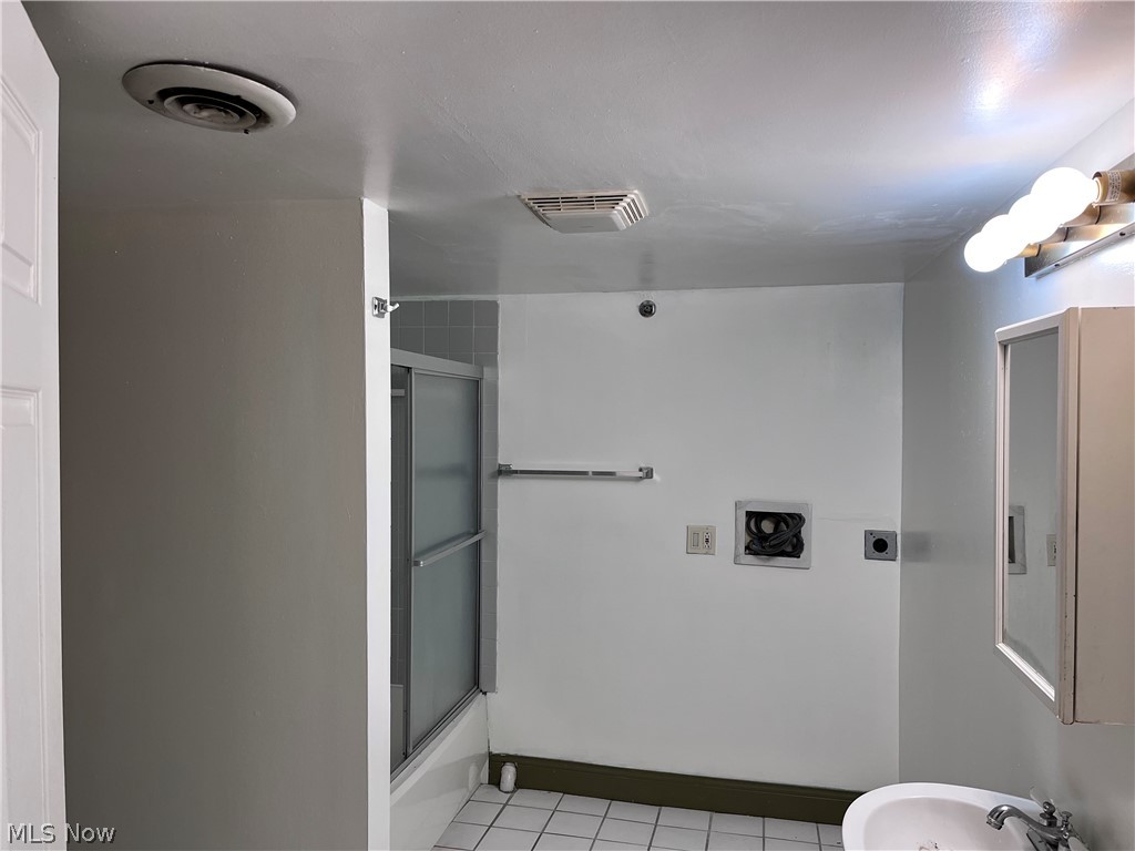 City/Cleveland - Residential Lease