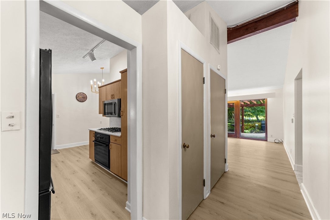 12940 W Linden Lane