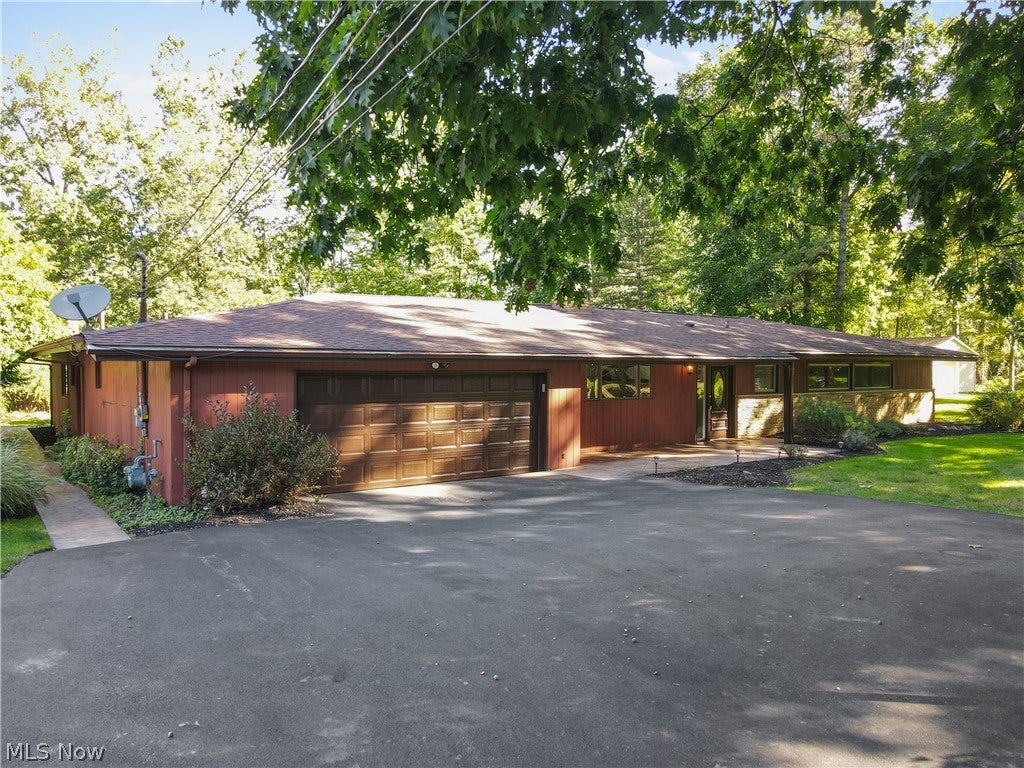 12940 W Linden Lane